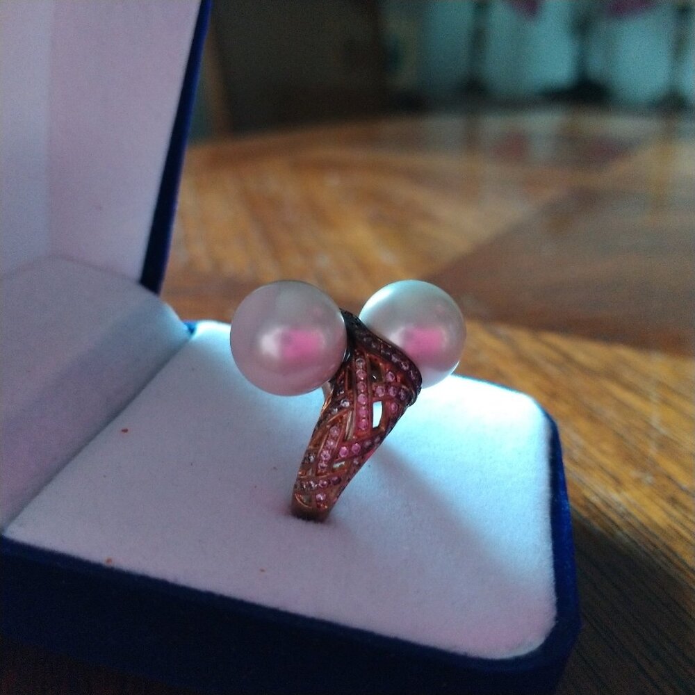 Double Cultured Pearls Open Filigree Rhinestones Gold Tone Ring Size 5